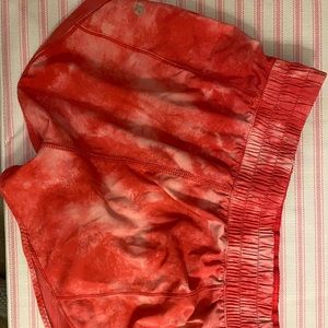 LULULEMON size 6 shorts